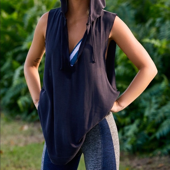 Free People Tops - FREE PEOPLE Movement Baja Hoodie